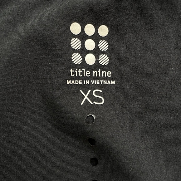 TITLE NINE | NWOT BLACK UNCONVENTIONAL SLEEVELESS LASER CUT DRESS UPF 50 | XS - Picture 13 of 13